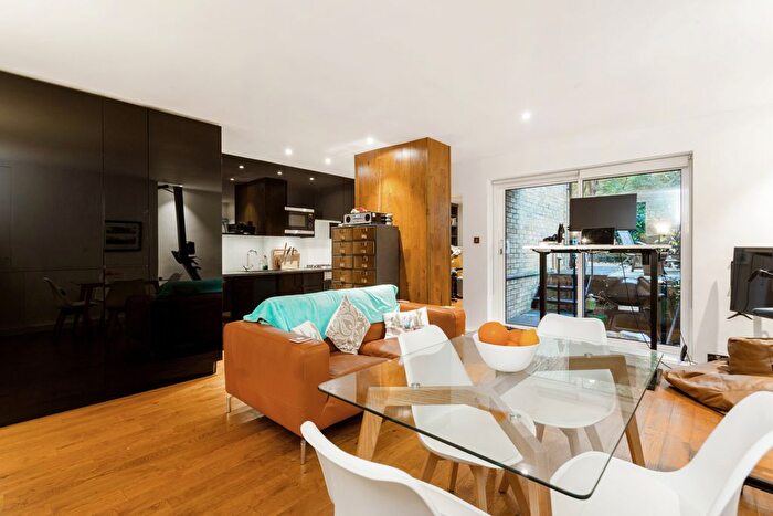 2 Bedroom Flat To Rent In Ainger Road, London, NW3