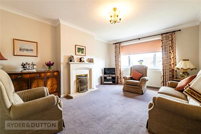 2 Bedroom Bungalow For Sale In Shannon Close, Rastrick, Brighouse, HD6