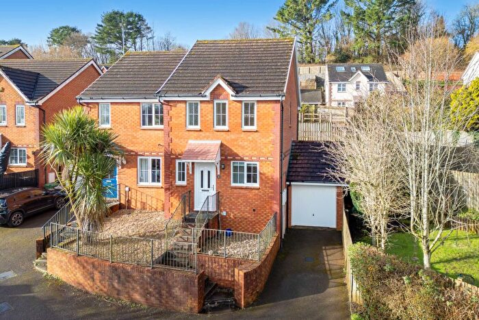 3 Bedroom Semi Detached House For Sale In Puffin Close, The Willows, Torquay, TQ2