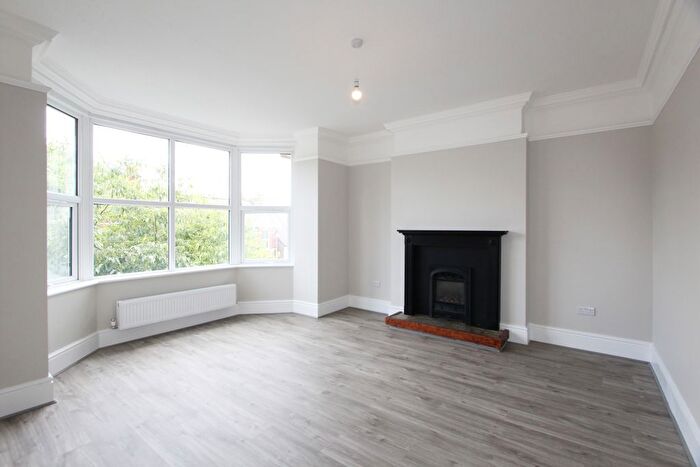 2 Bedroom Flat To Rent In Alexandra Road, London, NW4