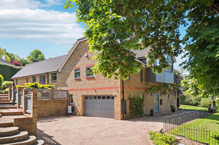 5 Bedroom Detached House For Sale In Grange Drive, Wooburn Green, Buckinghamshire, HP10