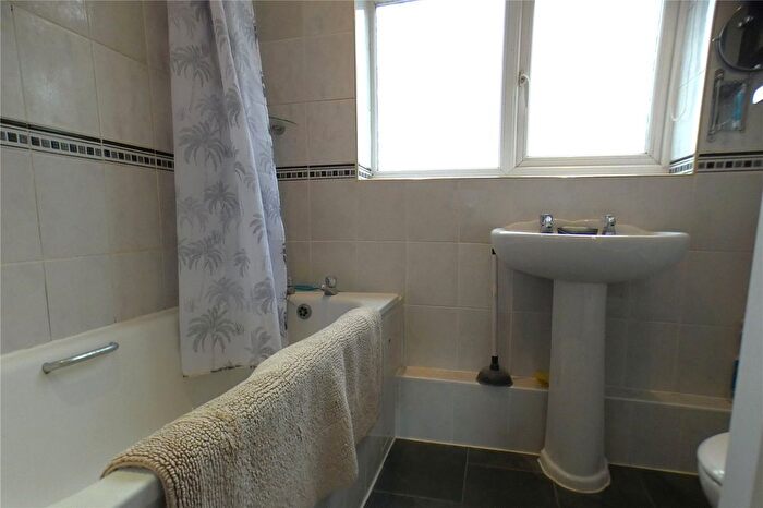 3 Bedroom Terraced House For Sale In Halewood, Bracknell, Bracknell Forest, RG12