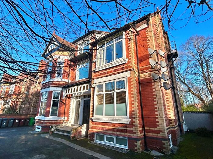 1 Bedroom Flat For Sale In Barlow Moor Road, Didsbury, M20