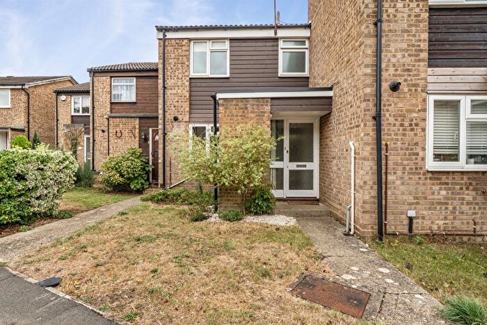 2 Bedroom Terraced House For Sale In Lillibrooke Crescent, Maidenhead, SL6