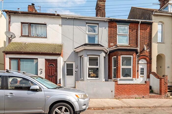 3 Bedroom Terraced House For Sale In Roman Road, Lowestoft, NR32