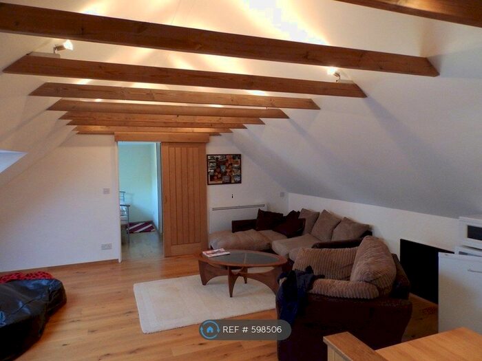 1 Bedroom Flat To Rent In Gamefield Farm, The Haven, Billingshurst, RH14