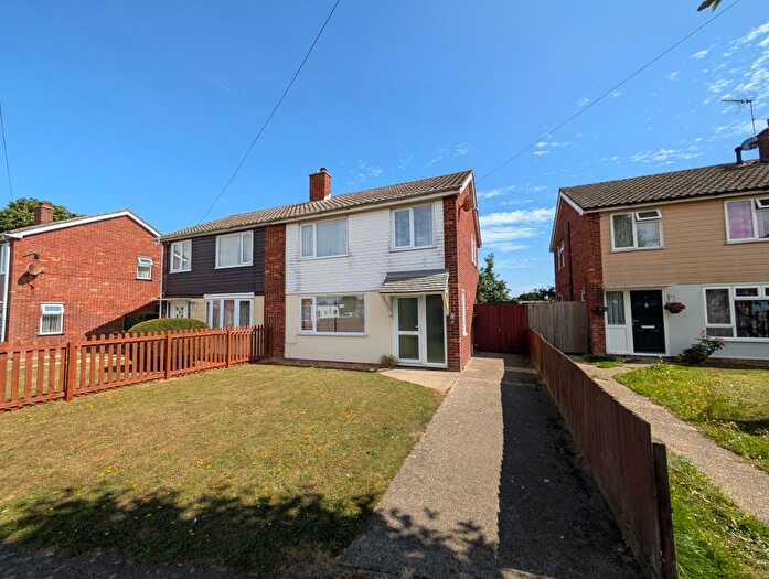 3 Bedroom Semi-detached House For Sale In Quakers Way, Leiston, IP16