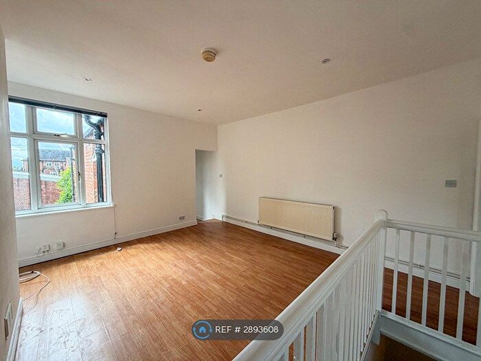 1 Bedroom Flat To Rent In Welford Road, Leicester, LE2