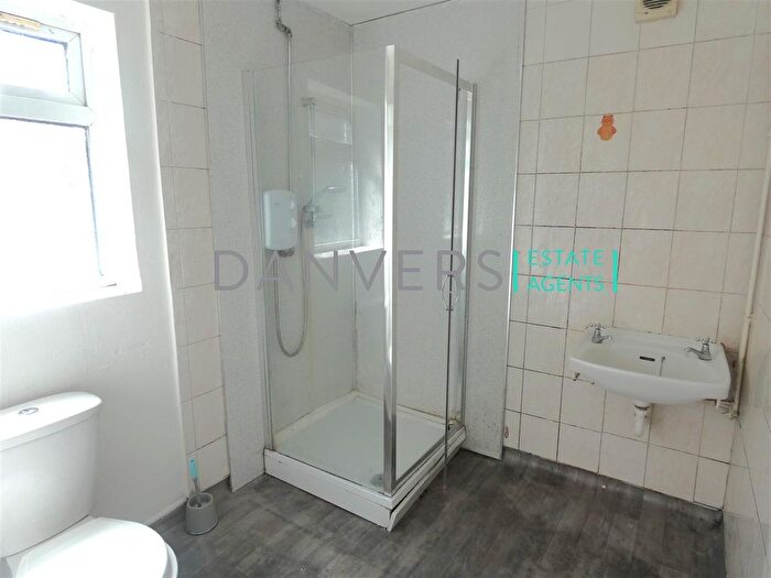 4 Bedroom Terraced House To Rent In Rydal Street, Leicester, LE2