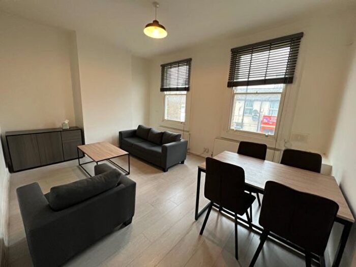 3 Bedroom Flat To Rent In White Hart Lane, London, N17