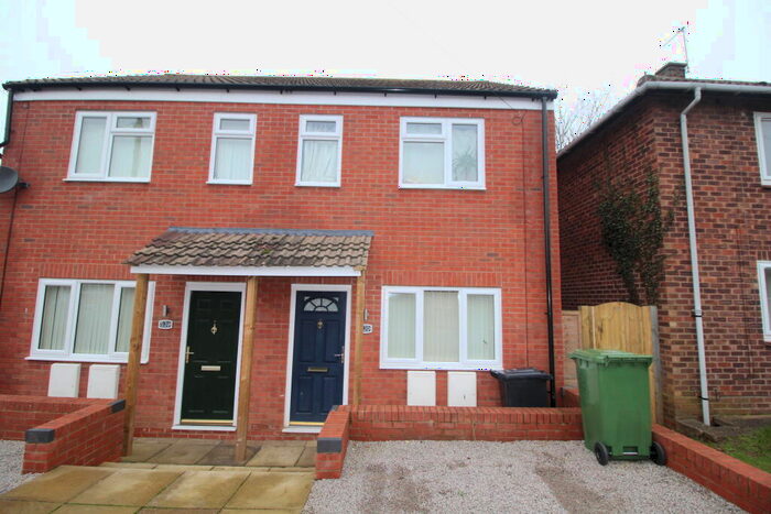 2 Bedroom Semi-Detached House To Rent In Buckley Rd, Leamington Spa, CV32
