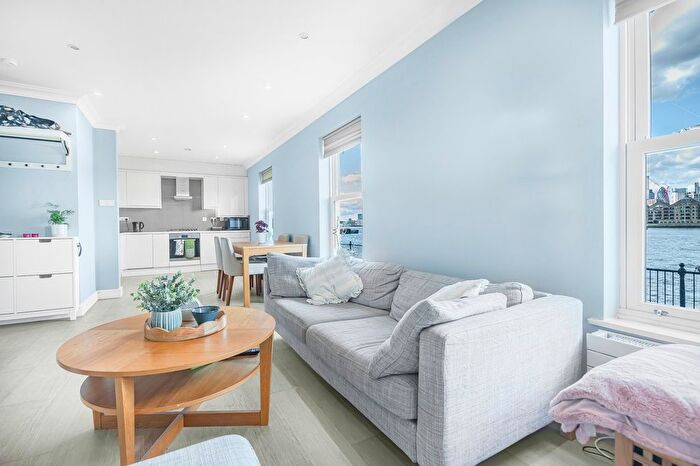 2 Bedroom Flat For Sale In Rotherhithe Street, London, SE16