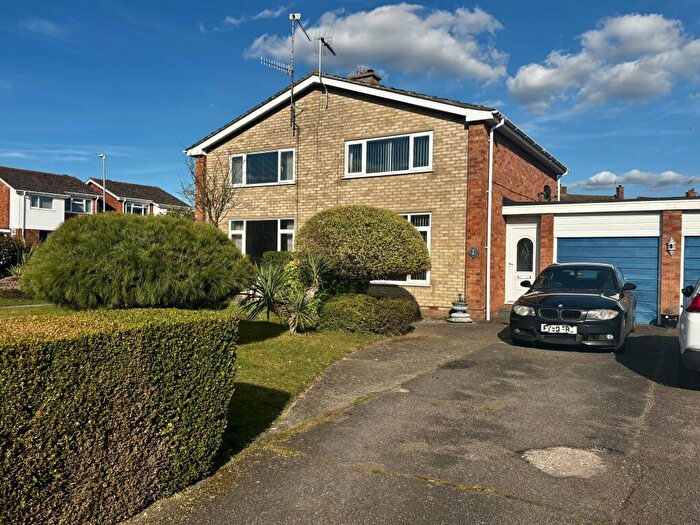 2 Bedroom House To Rent In Beatty Close, Thetford, IP24