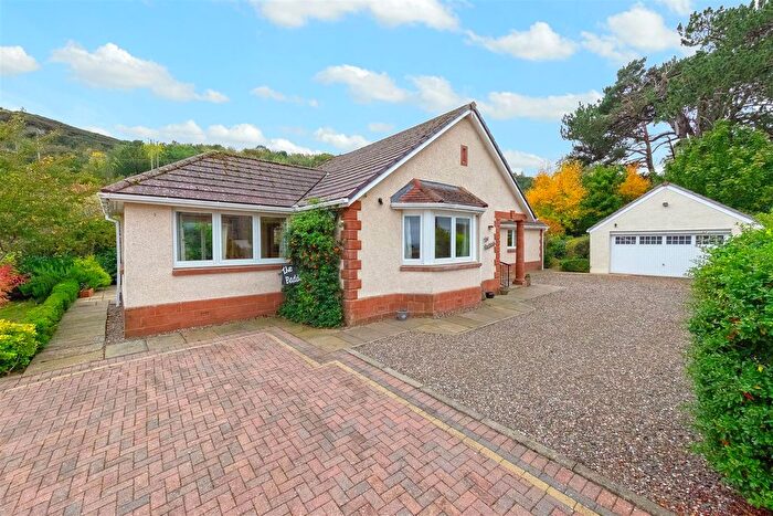4 Bedroom Detached House For Sale In The Paddock, Cupar Road, Newburgh, KY14