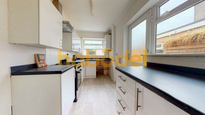 2 Bedroom Terraced House To Rent In Deburgh Street, Swindon, SN2