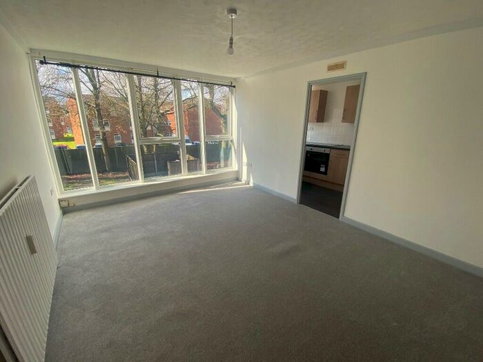 1 Bedroom Flat To Rent In Browns Green, Birmingham, B20