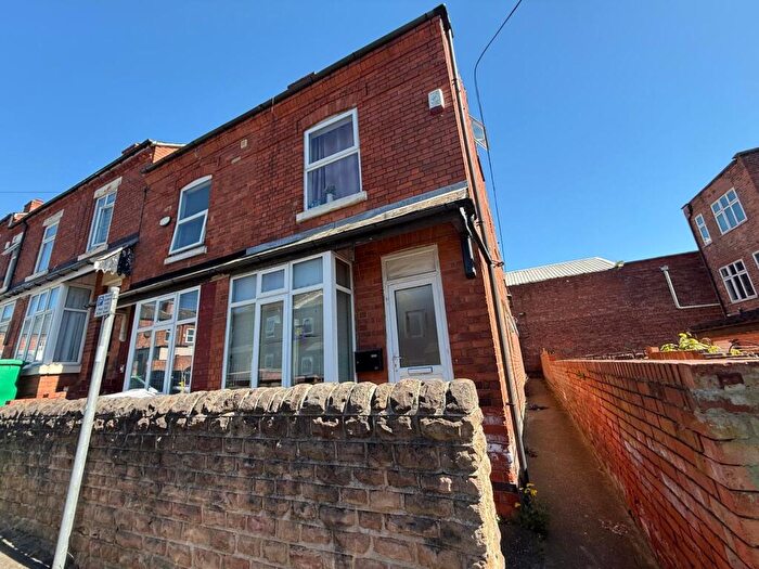 4 Bedroom House To Rent In £ Pppw, Harley Street, Nottingham, NG7
