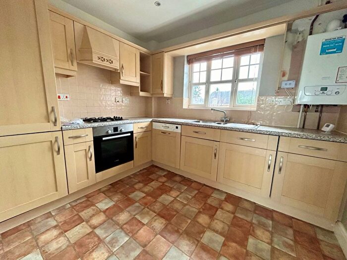 2 Bedroom Flat For Sale In Foley Court, Streetly, Sutton Coldfield, B74