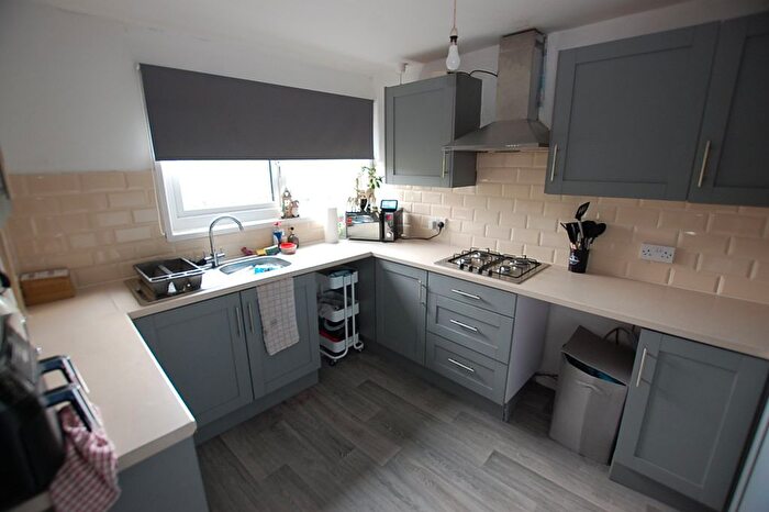 3 Bedroom End Of Terrace House For Sale In Eskdale Terrace, Stalybridge, Greater Manchester, SK15