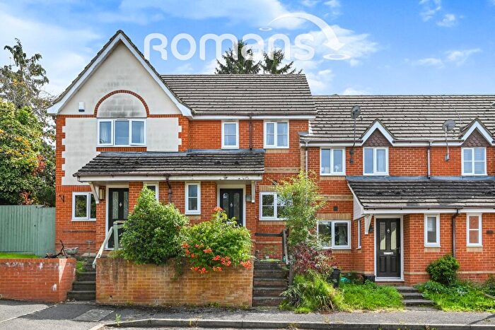 2 Bedroom House To Rent In Davy Close, Wokingham, RG40