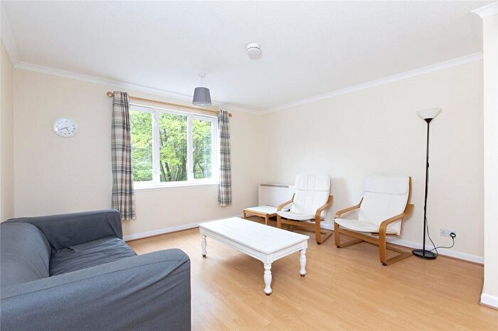 2 Bedroom Flat To Rent In Orwell Terrace, Dalry, Edinburgh, EH11