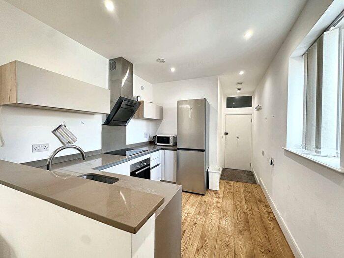 2 Bedroom Flat To Rent In Oxford Road, Denham, UB9