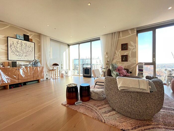 3 Bedroom Apartment To Rent In Palmer Road, London, SW11