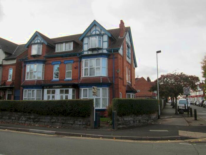 1 Bedroom End Of Terrace House To Rent In Room 4, Showell Green Lane, Sparkhill, B11