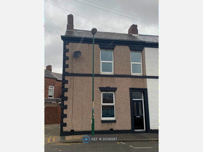 3 Bedroom Terraced House To Rent In Railway Street, Jarrow, NE32