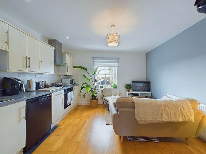 1 Bedroom Apartment To Rent In Brighton Road, Shoreham-by-Sea, BN43