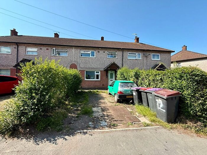 3 Bedroom Town House For Sale In Queens Road Donnington, Telford, Shropshire, TF2