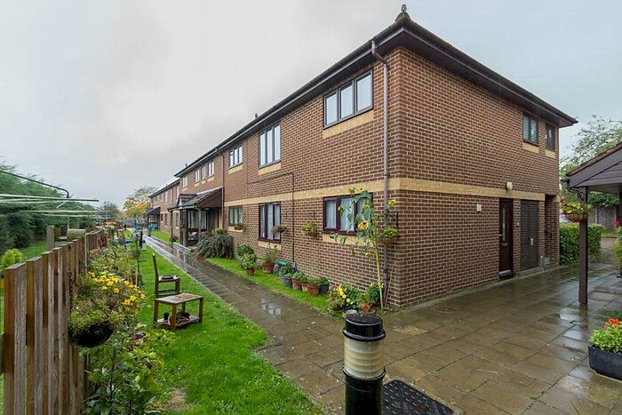 1 Bedroom Flat To Rent In Riverview, Twydall, ME8