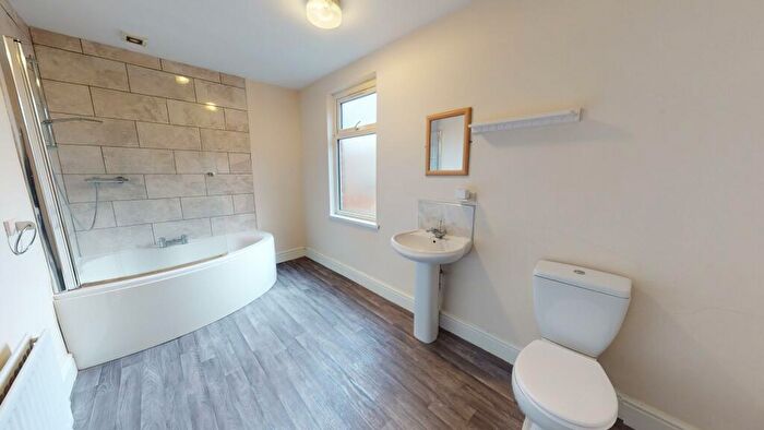 3 Bedroom Terraced House For Sale In King Street, Fenton, Stoke-on-Trent, ST4