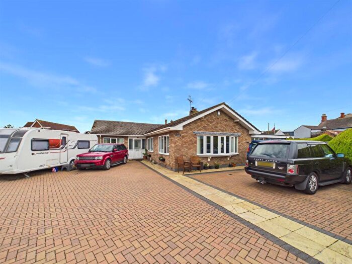 4 Bedroom Detached House For Sale In Park Road, Sutton-On-Sea, Mablethorpe, LN12