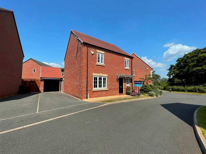 4 Bedroom Detached House To Rent In Wootton Close, Knowle, Solihull, B93
