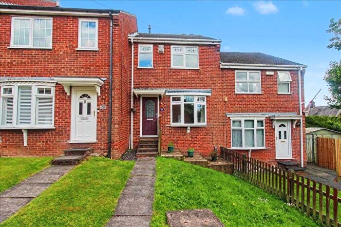 3 Bedroom Town House For Sale In Larch Crescent, Eastwood, Nottingham, NG16