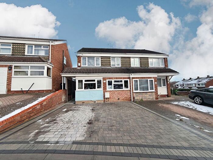 3 Bedroom Semi Detached House For Sale In Calewood Road, Brierley Hill, DY5