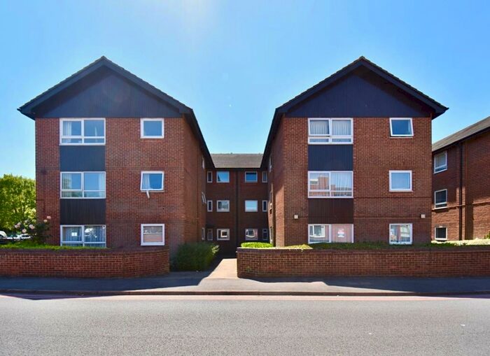 1 Bedroom Flat To Rent In Nightingale Way Swanley, BR8