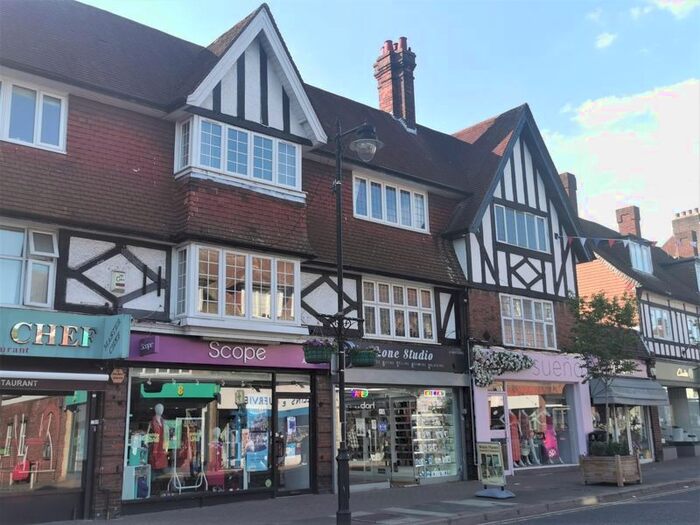 2 Bedroom Flat To Rent In Sycamore Road, Amersham, HP6