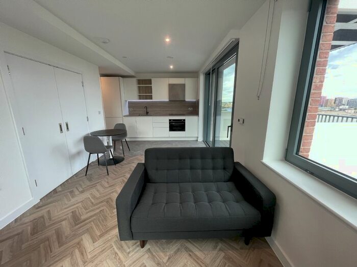 Studio To Rent In Skyline Apartments, Makers Yard, London, E3