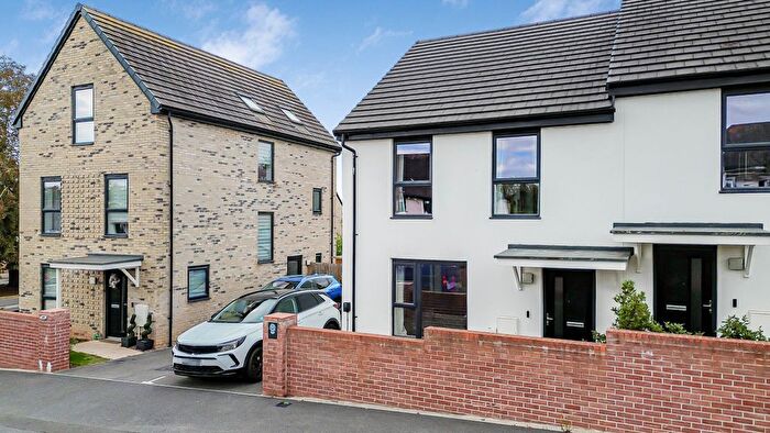 3 Bedroom Semi Detached House For Sale In Ringswell Avenue, Exeter, EX1