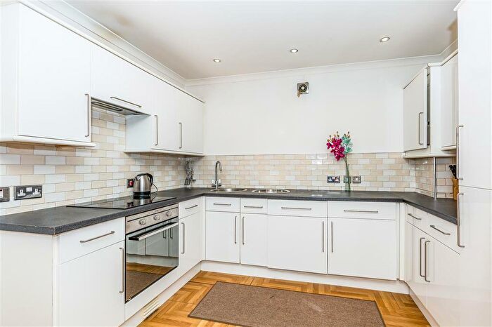 1 Bedroom Flat To Rent In Ferrara Square, Maritime Quarter, Swansea, SA1