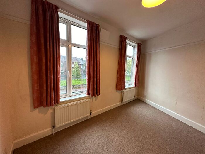 2 Bedroom Flat To Rent In Chesterton Road, Cambridge, CB4