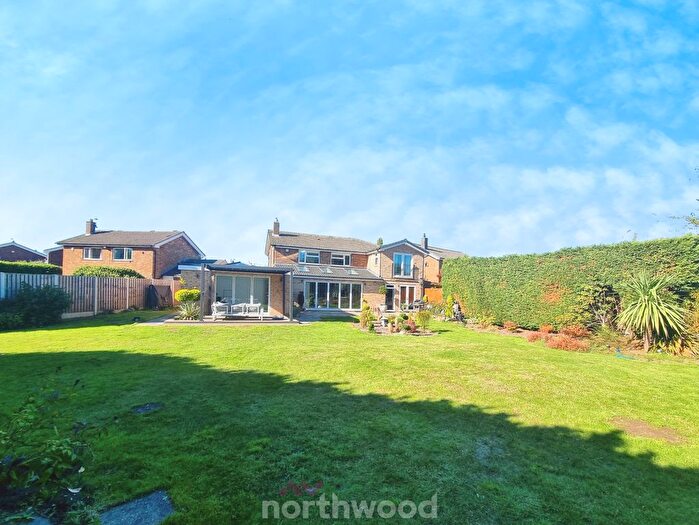 5 Bedroom Detached House For Sale In Checkstone Avenue, Bessacarr, Doncaster, DN4