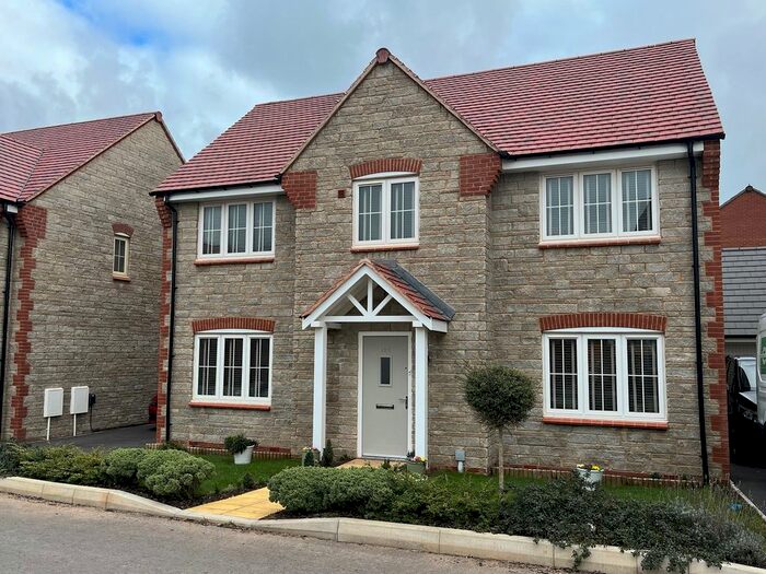 4 Bedroom Detached House For Sale In Muntjac Road, Langford, Bristol., BS40