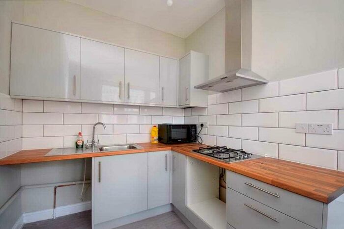 1 Bedroom Apartment To Rent In Rushey Green, Catford, SE6