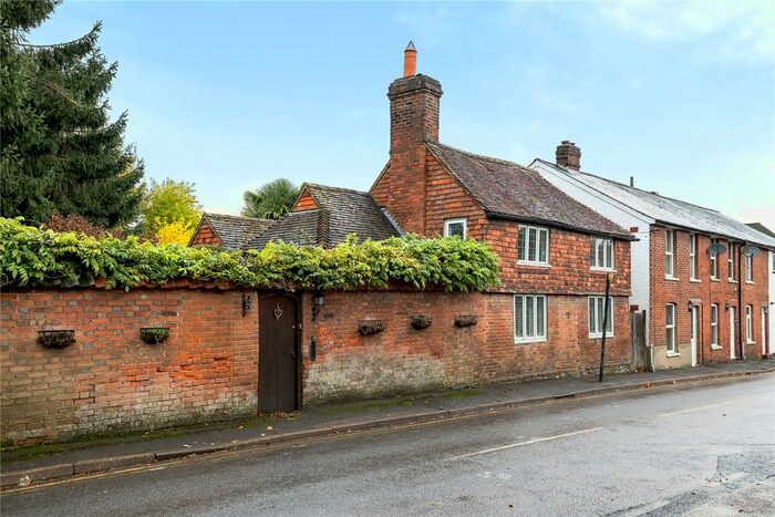 3 Bedroom Detached House To Rent In Chart Lane, Brasted, Westerham, Kent, TN16