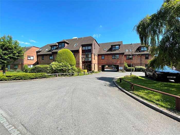 1 Bedroom Flat For Sale In Marlow, Buckinghamshire, SL7