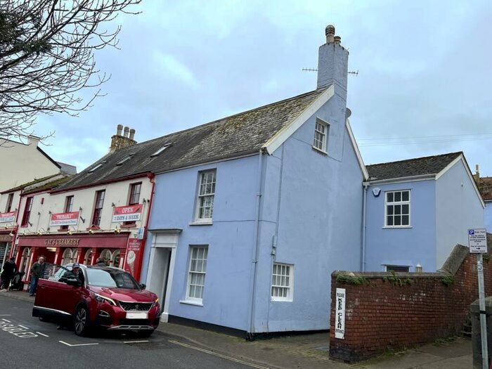 3 Bedroom End Of Terrace House To Rent In Brunswick Place, Dawlish, Devon, EX7