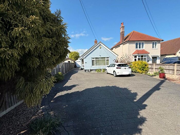 3 Bedroom Detached Bungalow For Sale In Frinton Road, Kirby Cross, CO13